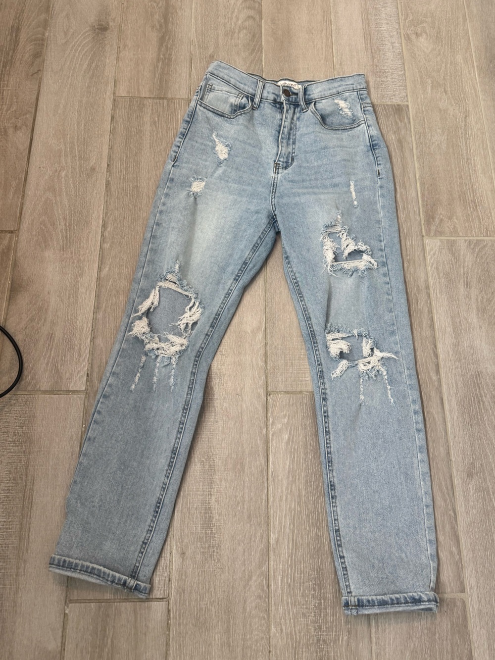 Vibrant ripped skinny jeans